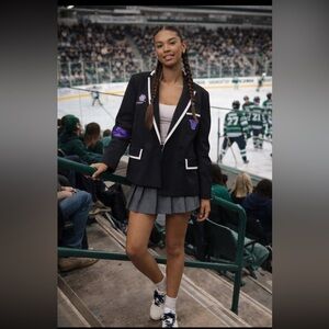 The Wild Collective x Anthropologie NCAA
Piped Blazer size M.